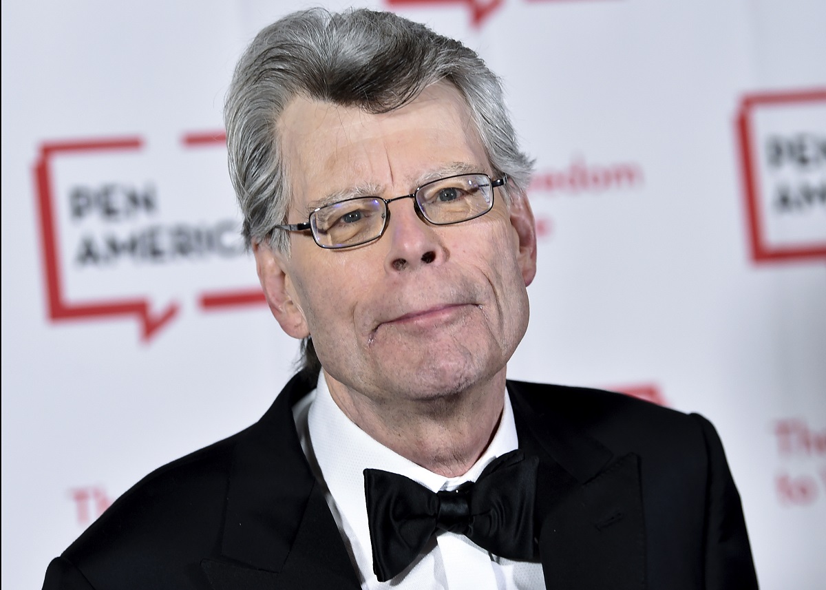 Dona Stephen King a investigación genealógica