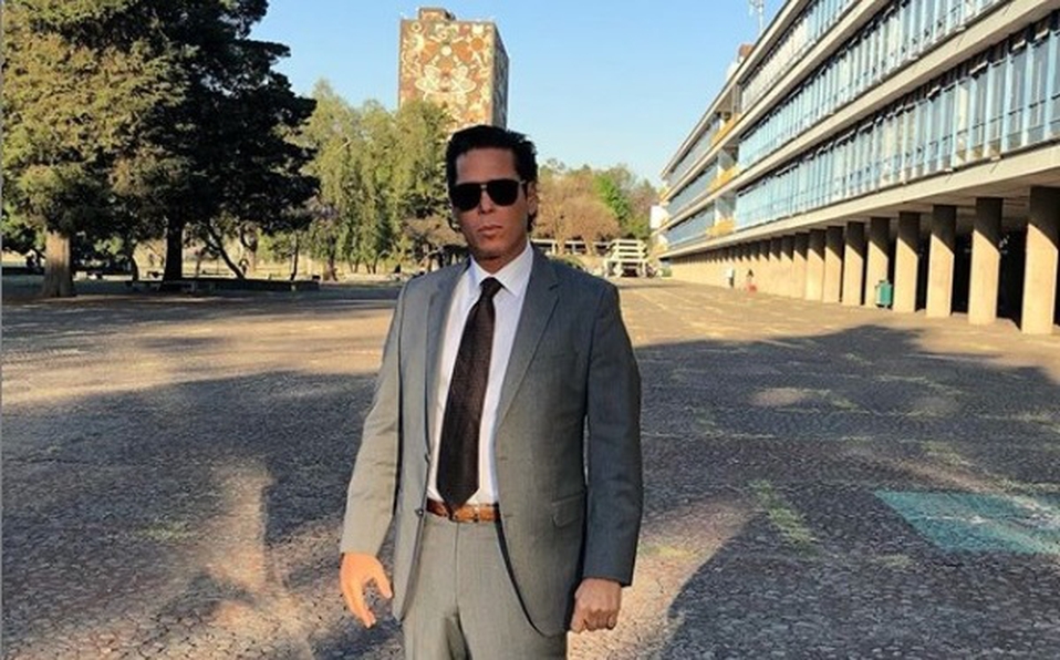 ¿Qué hacía Roberto Palazuelos en la Facultad de Derecho de la UNAM?