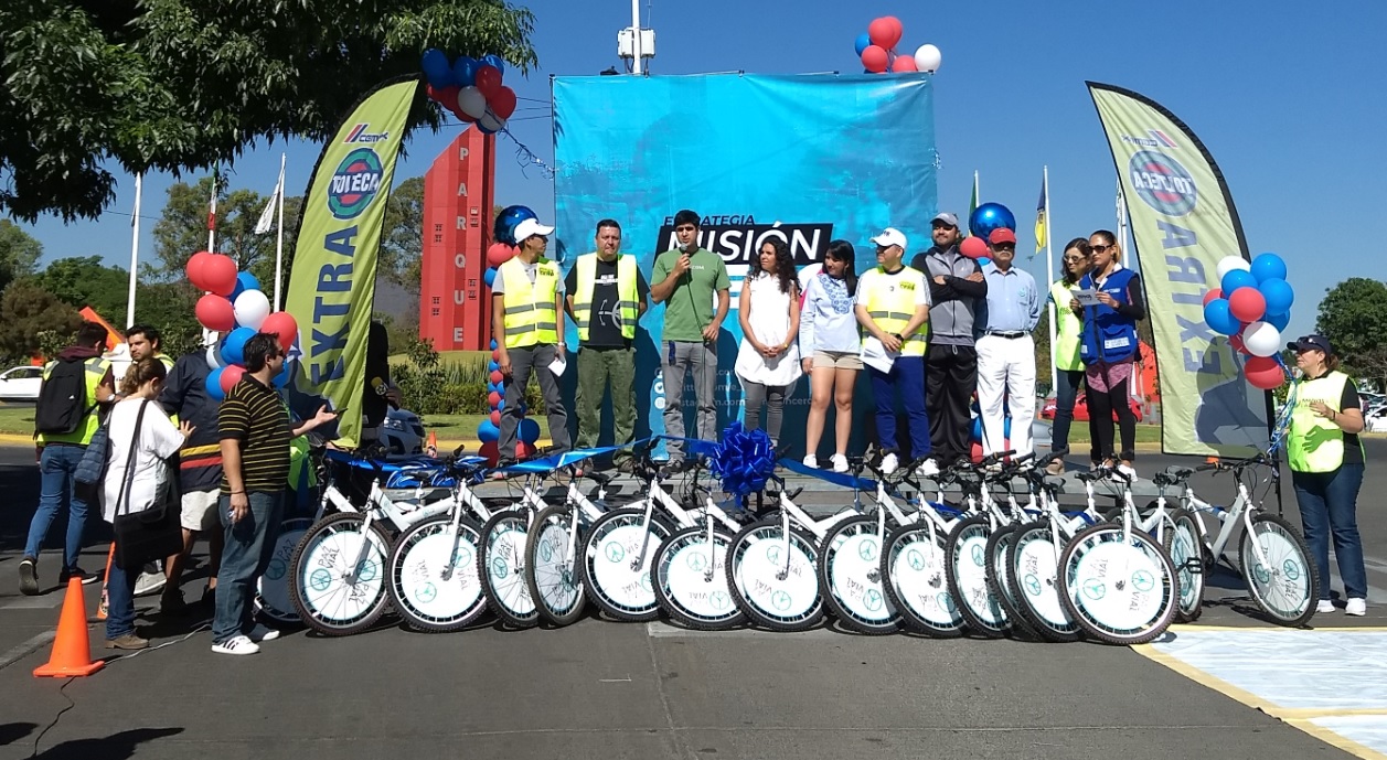 CEMEX realiza donativo a Biciescuela Zapopan