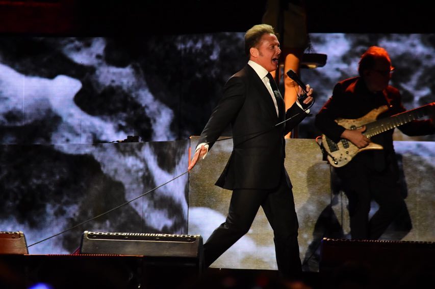 Telediario Media Tras ponerse violento, demandarán a Luis Miguel Telediario Media Tras ponerse violento, demandarán a Luis Miguel