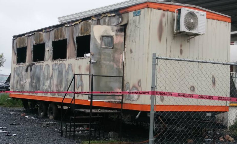 Incendian aula móvil en primaria de Nuevo León