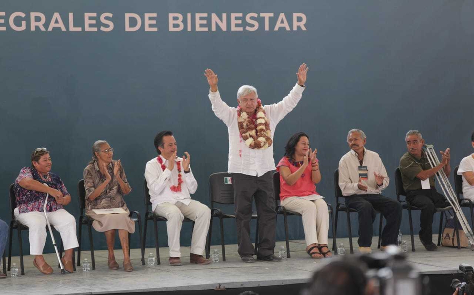 Hay que empujar al elefante para quitarle la reuma: AMLO