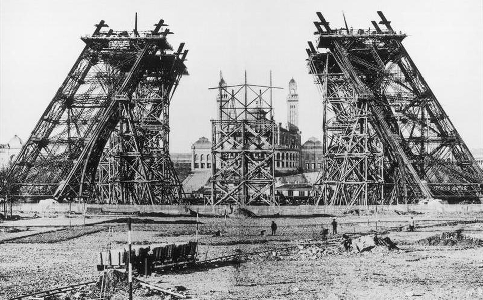 La Torre Eiffel celebra sus 130 años de historia