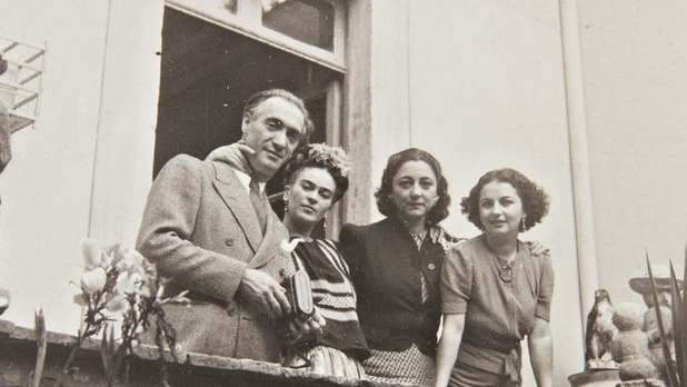 Subastarán retratos nunca antes vistos de Frida Kahlo