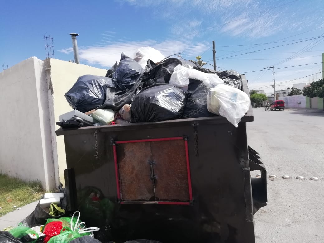 Contenedor de basura fuera de Rincón Filadelfia genera molestias a vecinos de Rinconada Bugambilias en GP