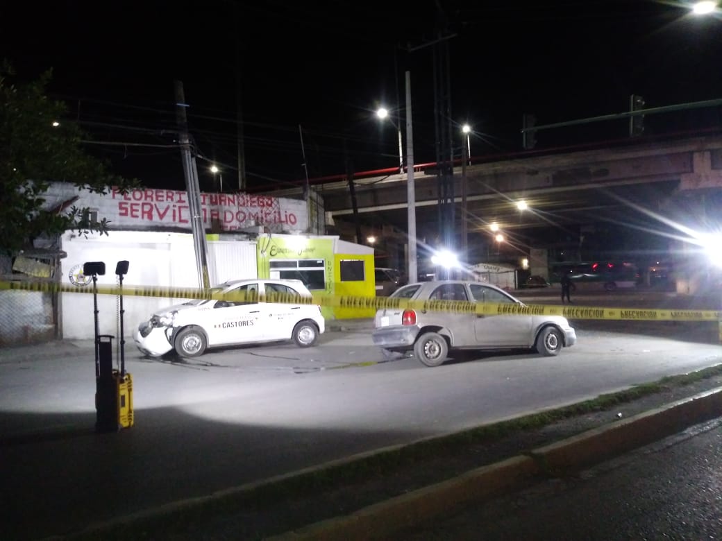 Telediario Media Muere conductor tras impactarse contra una luminaria en Monterrey