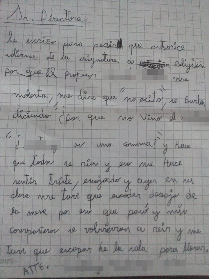 Profesor le hace 'bullying' en clase a su alumno y este lo acusa con la directora