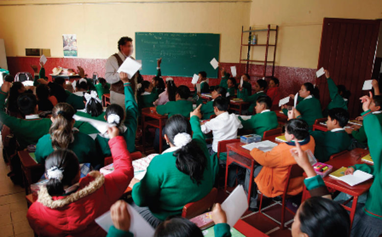 Telediario Media AMLO desestima críticas a memorándum sobre reforma educativa
