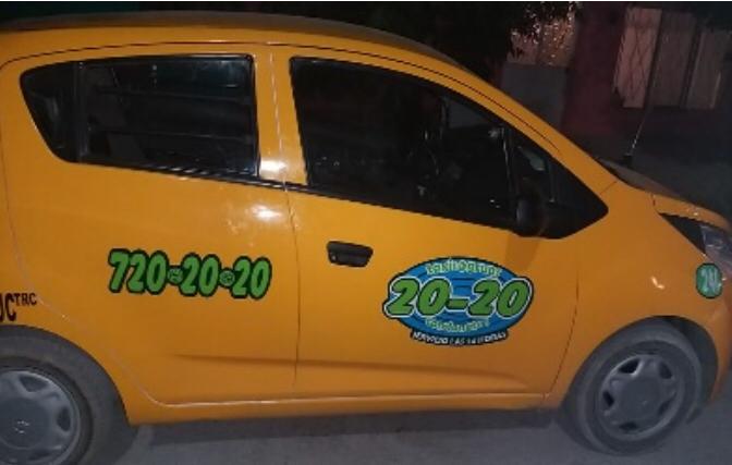 A punta de pistola despojan a taxista de su&nbsp;unidad en Torreón