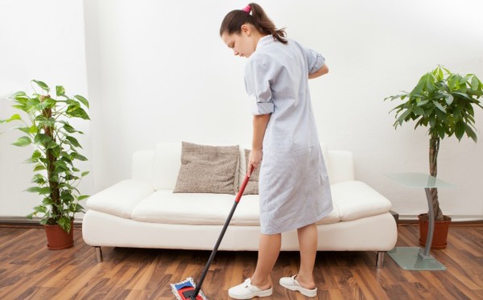 Empleadas domésticas: Avalan derechos para personas que se dedican a las labores del hogar