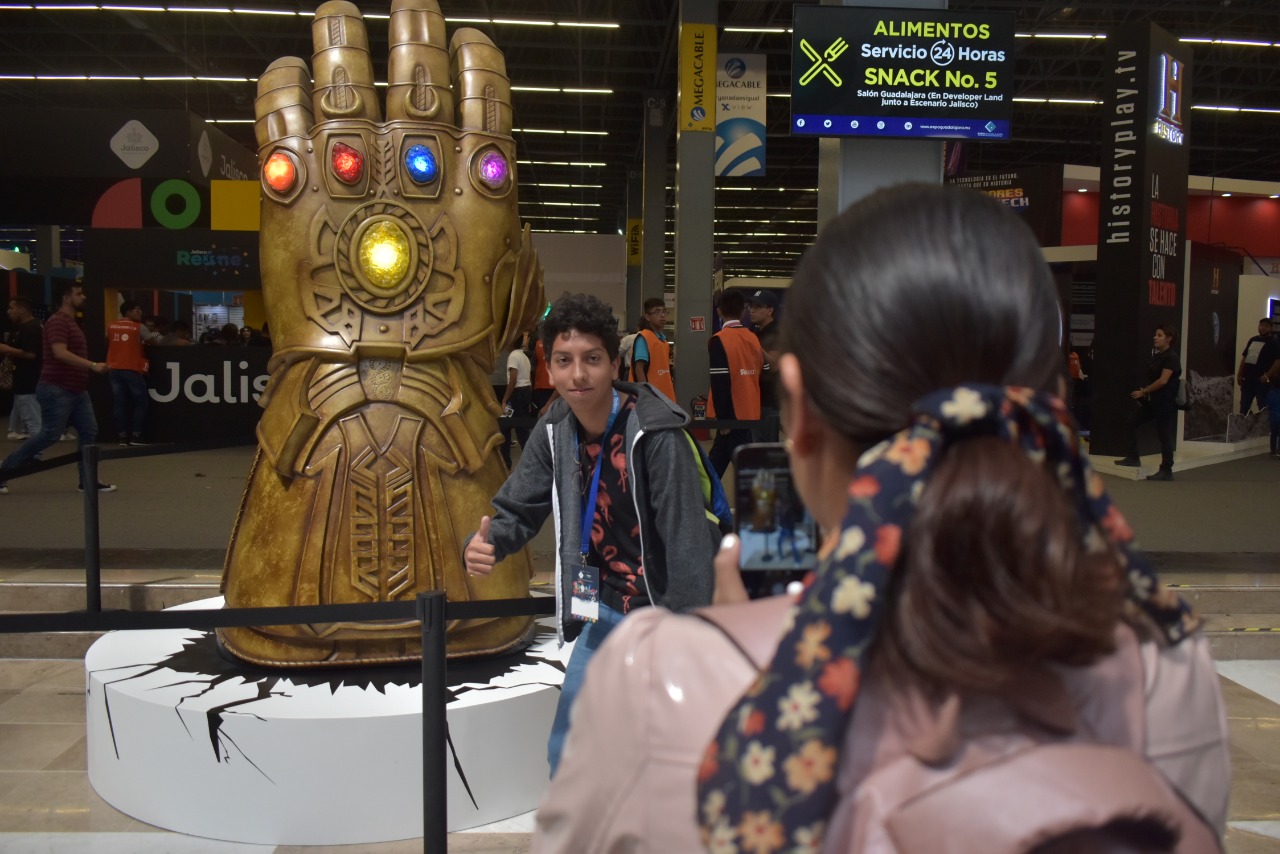 Guantelete del Infinito: el arma de Thanos es exhibida en Talent Land