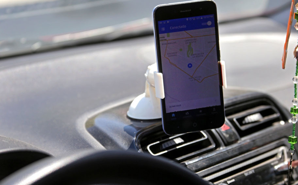 Choferes de Uber tendrán licencia especial en CDMX