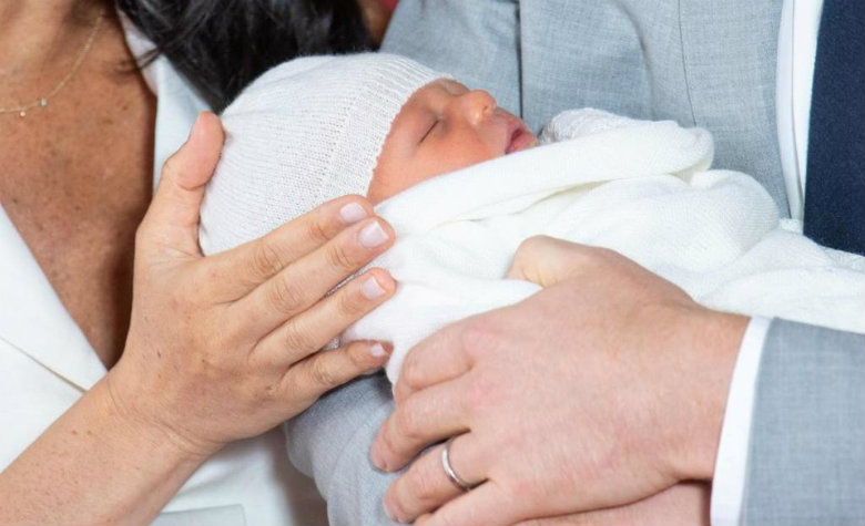 Meghan y Harry presentan al bebé real