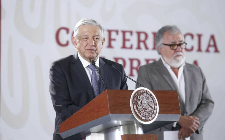 AMLO anuncia el "Instituto para devolverle al pueblo lo robado"