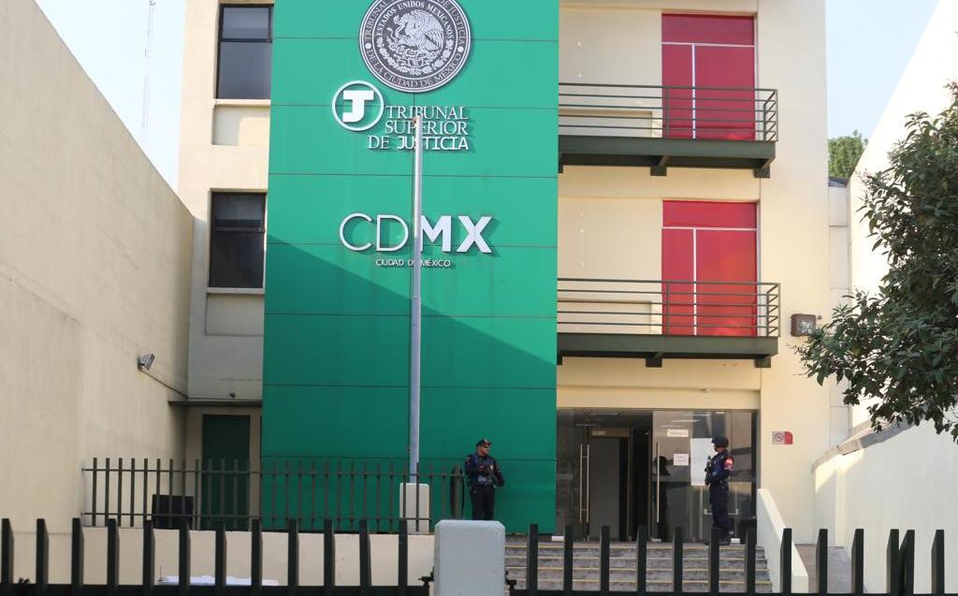 Decretan receso en audiencia contra directora del colegio Rébsamen