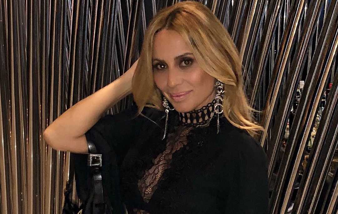 En pleno concierto, le arrojan huevos a Marta Sánchez