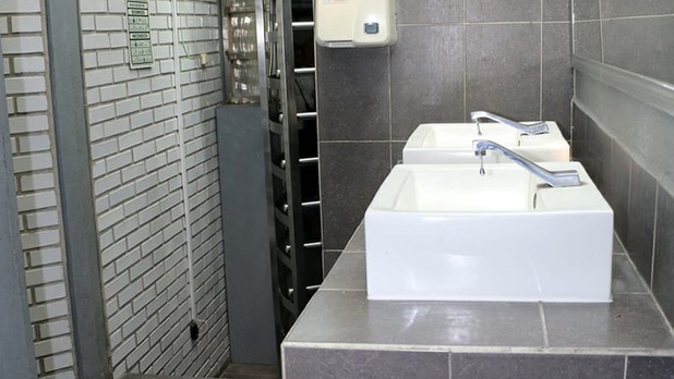 Suspenden baños en Metro Garibaldi y Pantitlán por irregularidades