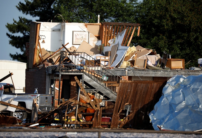 Dos muertos y varios desaparecidos por tornado en Oklahoma