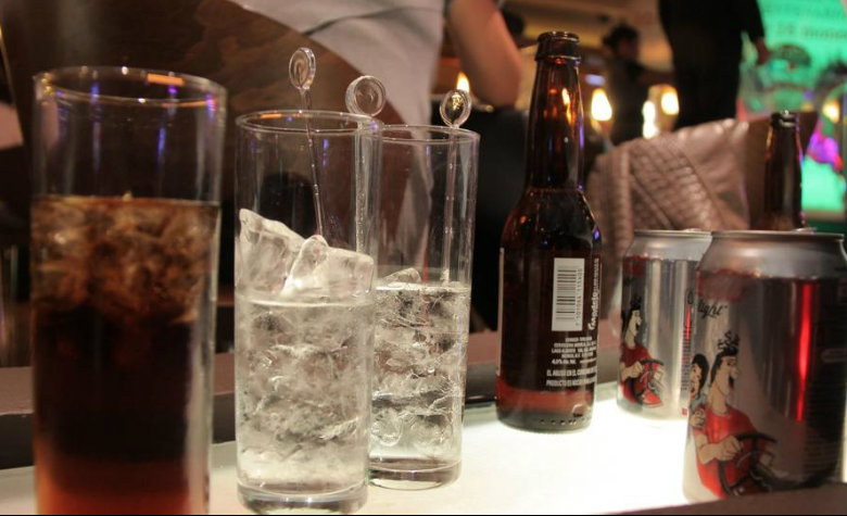 Mueren 12 personas por consumir un licor en mal estado
