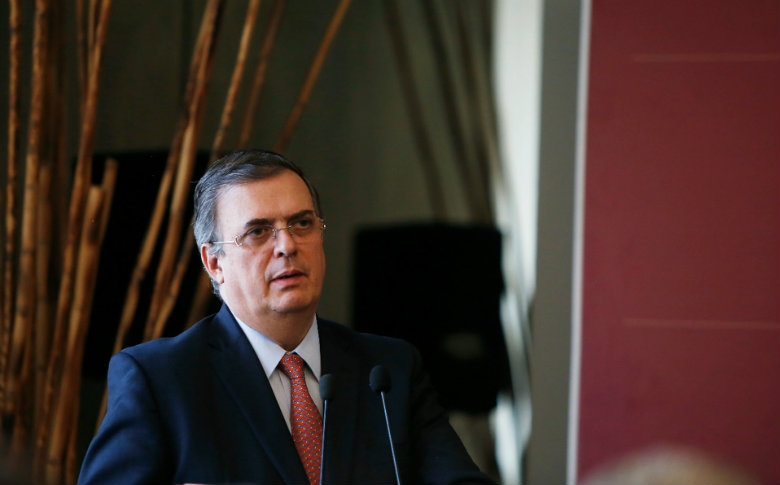 Ebrard se reúne con AMLO antes de viajar a Washington