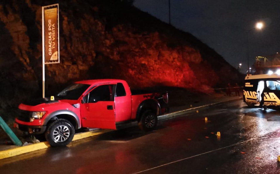 Atacan a balazos camioneta blindada de un regidor en Puebla y lo 'levantan'
