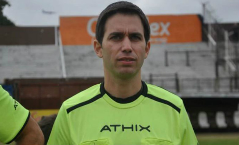 Árbitro argentino es detenido por presunto abuso sexual