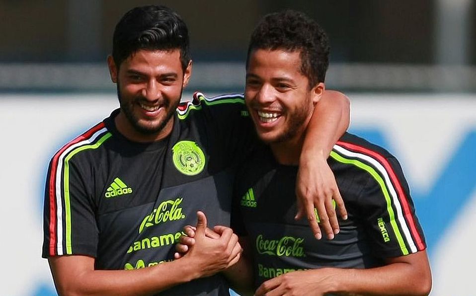 Sin jugar, Giovani Dos Santos gana más dinero que Carlos Vela