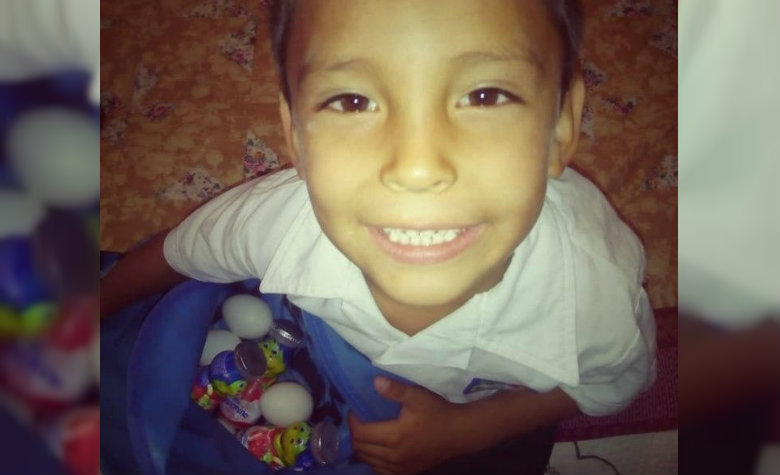 Niño lleva huevos y yogurth al kínder para 'su amigo que nunca lleva de comer'