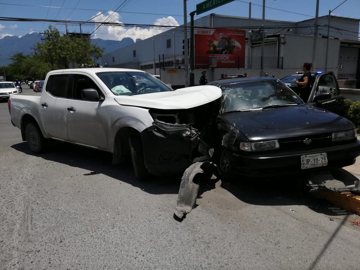Choque en el Centro de Monterrey deja dos lesionados Telediario México