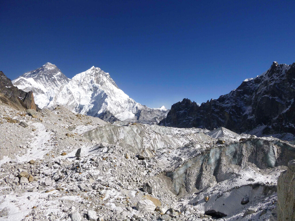 Imágenes satelitales muestran que glaciares del Himalaya se están derritiendo mucho más rápido