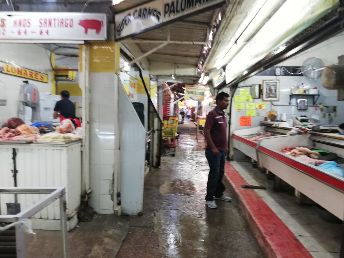 Comerciantes del Mercado Alianza reportan pérdidas por fallas en el servicio de energía eléctrica
