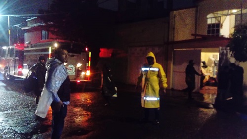 Lluvias inundan múltiples viviendas: Villas de Guadalupe Xalostoc; Ecatepec