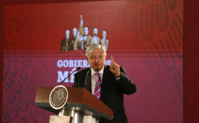 AMLO firmará convenio con maquiladoras para dar trabajo a migrantes