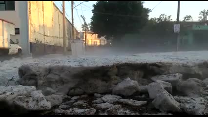Telediario noticia Guadalajara se cubre de hielo tras fuerte granizada