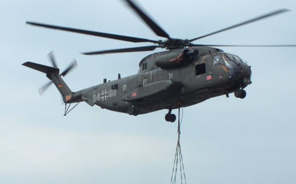 Helicóptero militar se estrella en Alemania y deja un muerto