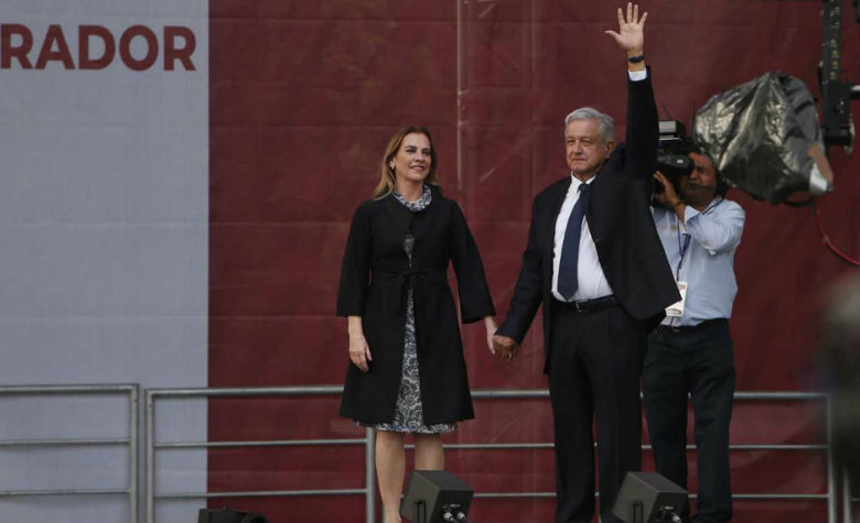 Pese a 'lluvia de amparos' obras en Santa Lucía iniciarán este mes: asegura AMLO