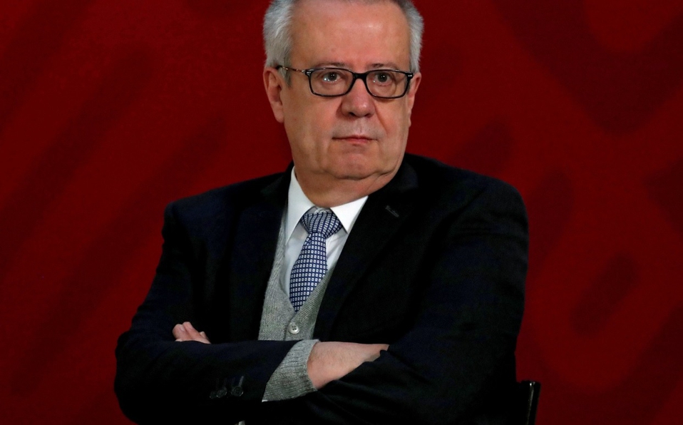 Carlos Urzúa renuncia a la Secretaría de Hacienda