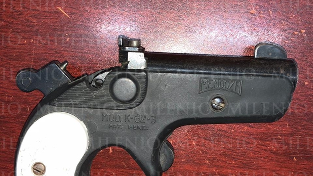 Una mujer con pistola, la primera detenida por Guardia Nacional en Iztapalapa