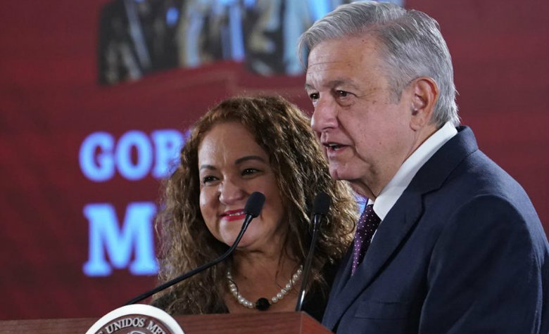 Líder sindical de Notimex tenía parejas "extramaritales" en nómina, acusa directora