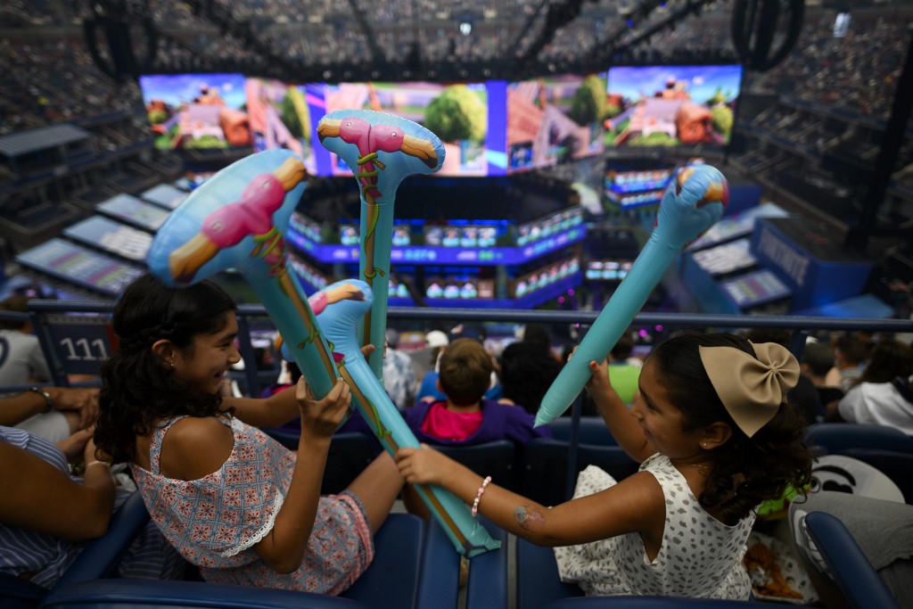 Adolescente gana 3 mdd tras triunfar en Mundial de Fortnite