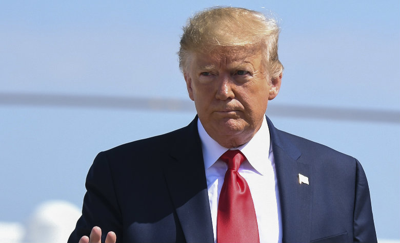 Trump dice que hay "enorme" apoyo en Congreso para controlar mercado de armas