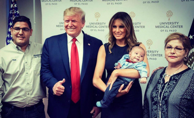 Foto de familia Trump con bebé sobreviviente de tiroteo causa controversia