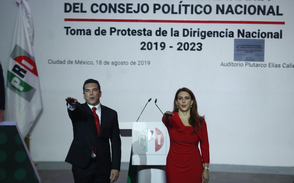 Alejandro Moreno rinde protesta como presidente nacional del PRI