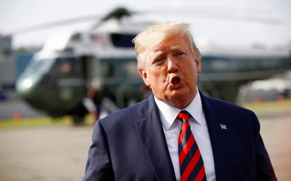 Trump presume que ya construye un nuevo muro "grande y hermoso"