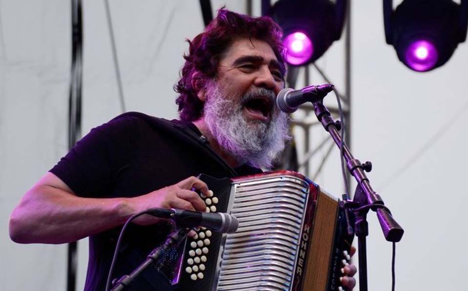 Estas son las mejores colaboraciones del cantante Celso Piña