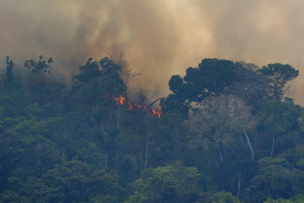 Brasil rechaza apoyo del G7 para combatir incendios en el Amazonas