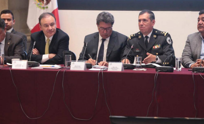 Durazo busca poner orden a giros negros tras ataque a bar de Coatzacoalcos