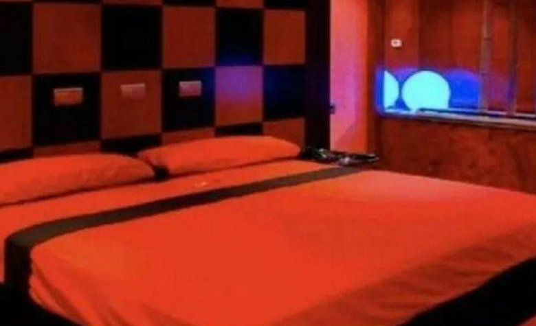 Viaja por trabajo; engaña a su mujer y muere en el acto sexual