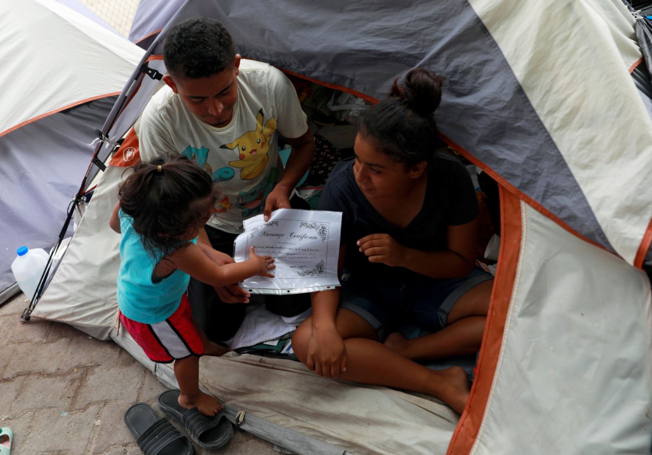 Tras 7 horas de caminata, migrantes llegan a Tapachula