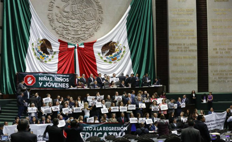 16 diputados suplentes asumen funciones
